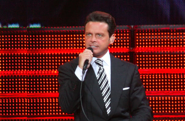 Luis Miguel, All State Arena, Chicago